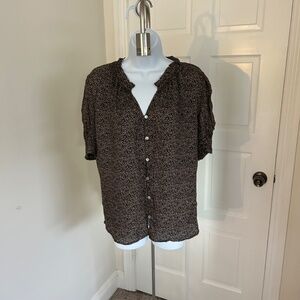 Size Large Shear Black & Beige Floral Sheer Short Sleeve Blouse - Never worn